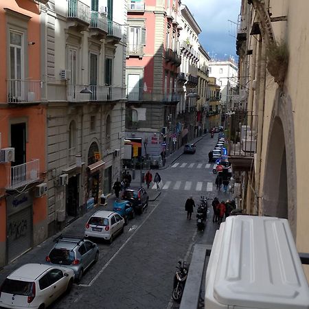 Napoli Centro Storico Un Passo Da San Gennaro Apartment Luaran gambar