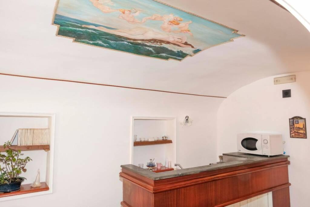 Napoli Centro Storico Un Passo Da San Gennaro Apartment Luaran gambar