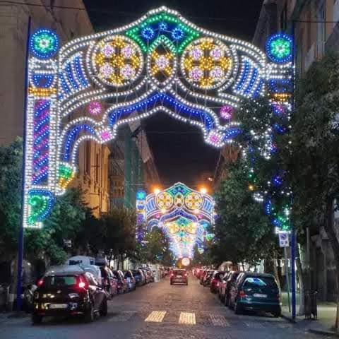 Napoli Centro Storico Un Passo Da San Gennaro Apartment Luaran gambar
