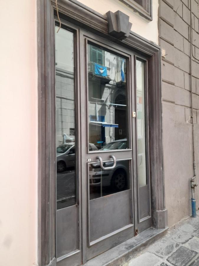 Napoli Centro Storico Un Passo Da San Gennaro Apartment Luaran gambar