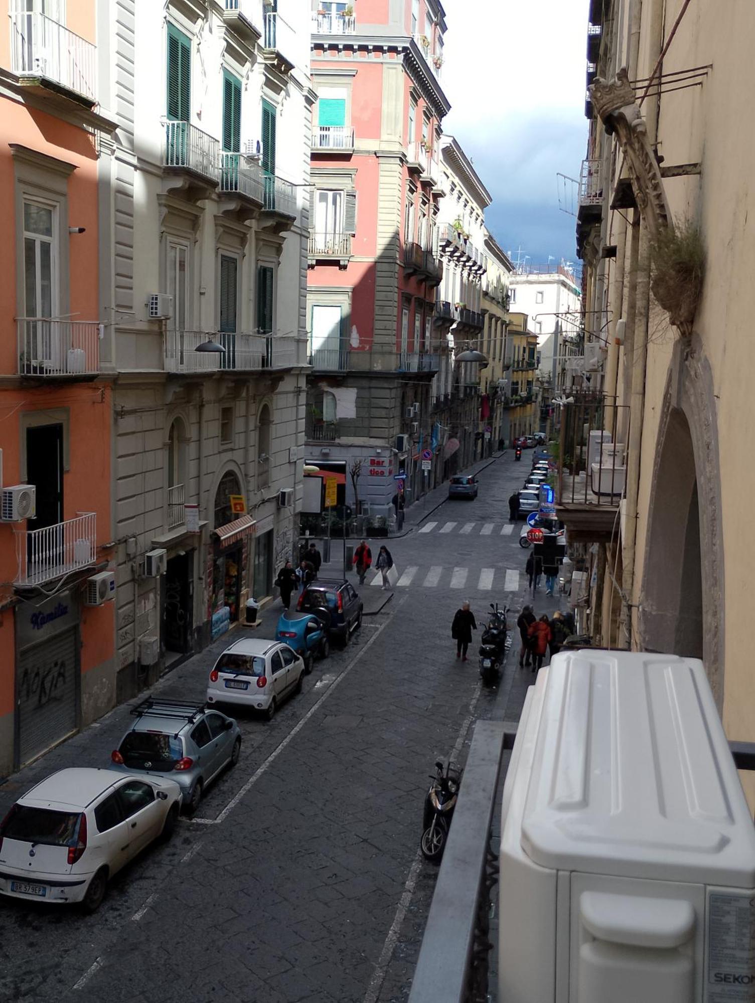 Napoli Centro Storico Un Passo Da San Gennaro Apartment Luaran gambar